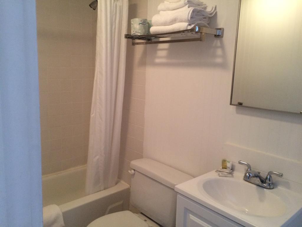 Franciscan Guest House Kennebunk Kamer foto